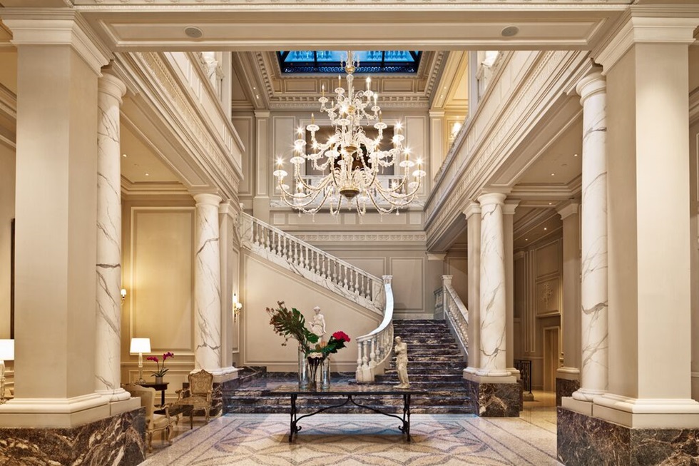 Palazzo Parigi Hotel & Grand Spa lobby