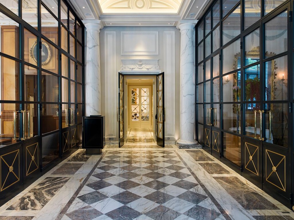 Palazzo Parigi Hotel & Grand Spa lobby