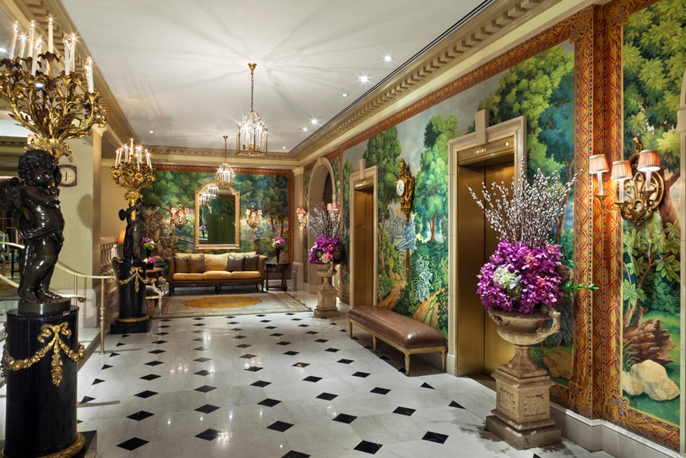 Hotel Plaza Athenee New York lobby