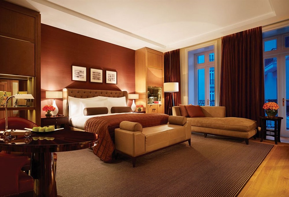 Corinthia Hotel London room